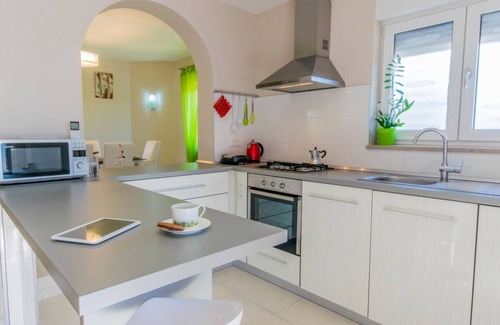 Skatari Villa | Five Bedroom Villa with Private Pool and only 5 km from Pula and its Historic Amphitheatre !