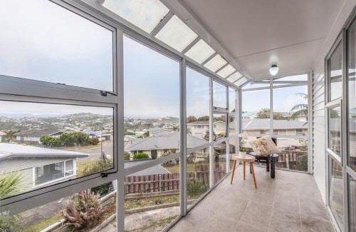 Johnsonville Apartment | five bedrooms and two living rooms property in Johnsonville Wellington