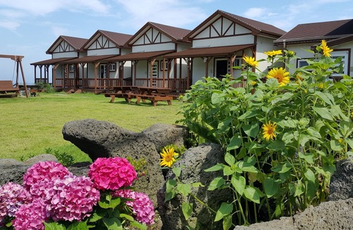 Aewol Condo | Five Finger Pension