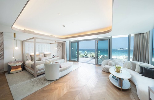 Dubai Marina Hotel | FIVE LUXE