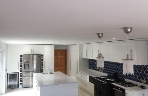 Londonderry Bed & Breakfast | Five Oaks