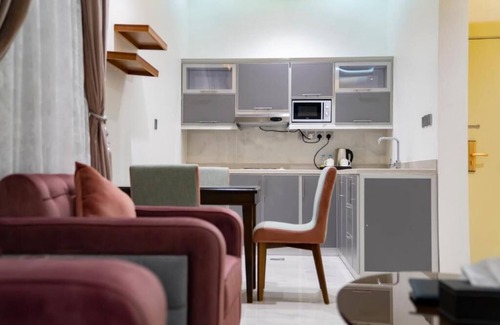 Al Khobar Apartment | five season
