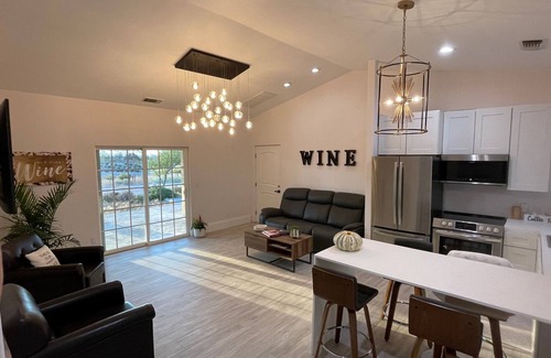 Paso Robles House | FIVE STAR 4 bed, 4 ba OR TWO 2 bed, 2 ba with lock off. Wineries nearby.