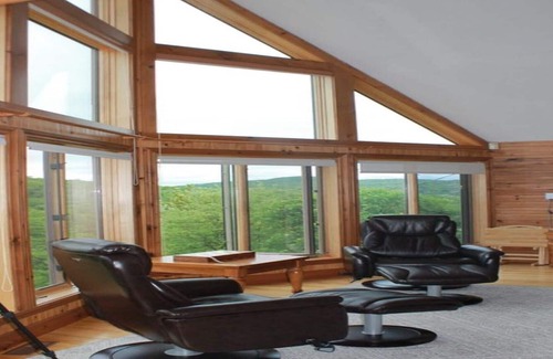 Mont-Tremblant Cabin | Five Star Chalet walk from Tremblant Ski and Golf Resort! Breathtaking View!
