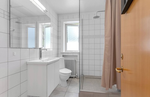 Norðurmyri House | Flóki Guesthouse