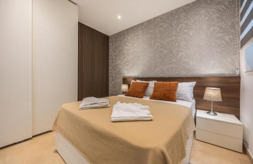 Mellieha House | Fl6 Thelodge-2bed Terrace,garage By Homely