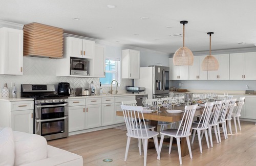 Flagler Beach House | Flagler Beachfront Ocean View Paradise + Surfboards & Golf Cart