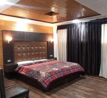 Srinagar Hotel | Flagship Hotel Royal Park