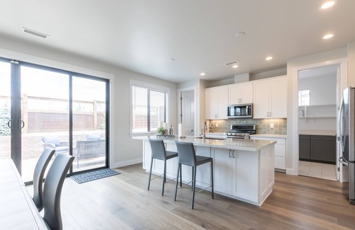Flagstaff House | Flagstaff Escape: New Home w/eight person hot tub, pool table, and game room