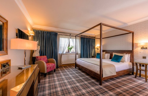 Newry House | Flagstaff Lodge