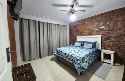 Bela-Bela House | Flamboyant Guesthouse