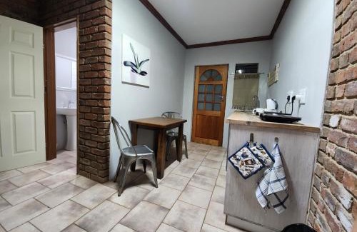 Bela-Bela House | Flamboyant Guesthouse