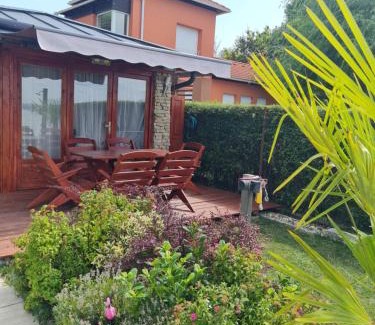 Balatonszarszo House | Flamingó Apartman
