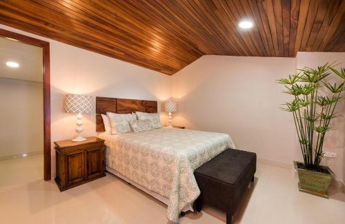 Playa Flamingo Apartment | Flamingo Marina Cove 617- Oceanfront 3 Bedroom Condo