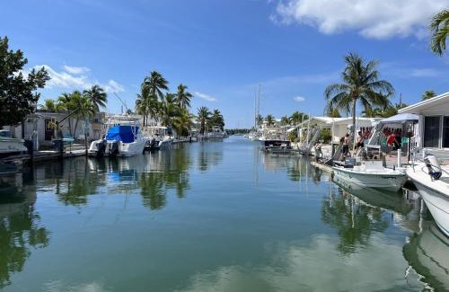 Marathon House | Flamingo Palms Cottage