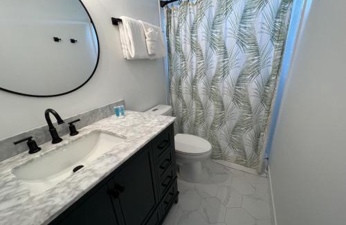 Marathon House | Flamingo Palms Cottage