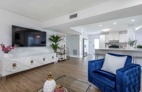 Delray Beach Villa | Flamingo Villa/4BR walk to downtown