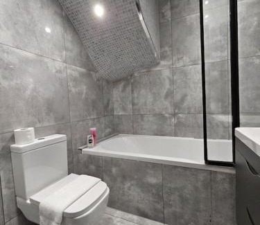 Kemptown Apartment | FLASH SALE Kemptown 4 Bedroom Flat BN224BEAT