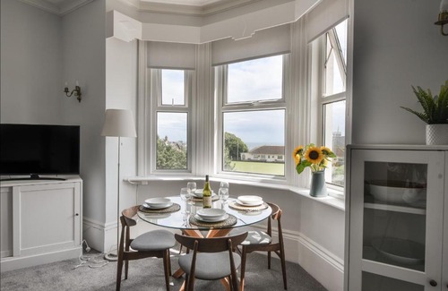 Seaton Apartment | Flat 2, 10 Seafield Road