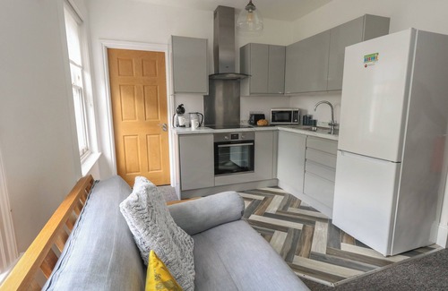 Bournemouth City Centre Cottage | Flat 4 - Hengistdury