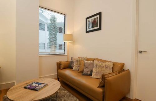 Slough Apartment | Flat 53
