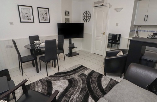 Tenby Cottage | Flat 7