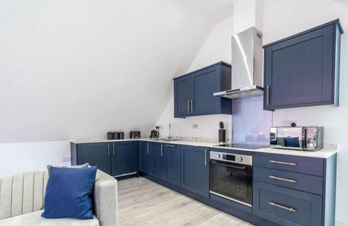 Camberley Apartment | Flat#9, 1 Portesbery Camberley · Pent House | Town Centre | Stunning and Spacious