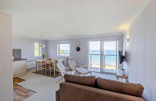 Putsborough Apartment | Flat 9 Clifton Court