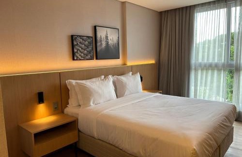 Vila Suzana Hotel | Flat com piscina aquecida em Canela