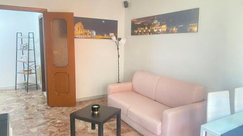 Pigneto Apartment | Flat con balcone "Roma Città Aperta"