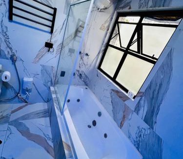 Sao Vicente Apartment | Flat -Hidromassagem privativa e Piscina a 500 mts da praia