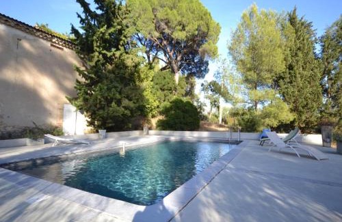 Meze Apartment | Flat in a beautiful building with pool