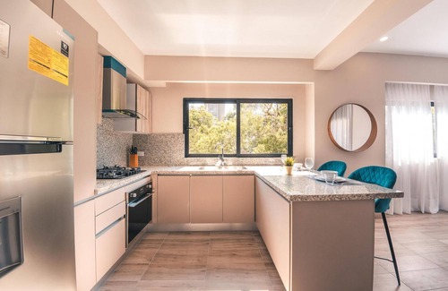 Downtown Santo Domingo Apartment | Flat in Piantini With Breakfast Included 207