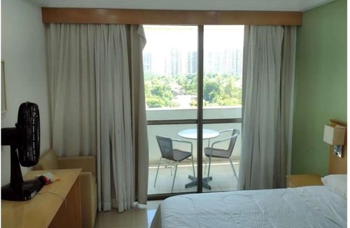 Barra da Tijuca Apartment | Flat Mediterrâneo Barra