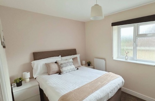 Stroud Apartment | Flat with the view in Stroud