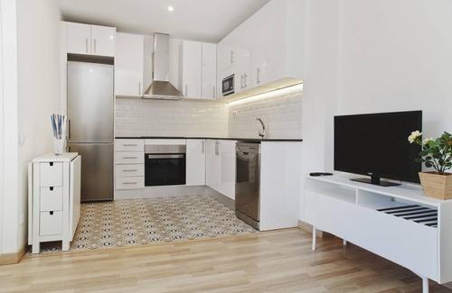 Sants-Badal Apartment | Flateli Roger 1