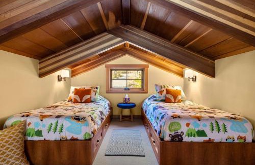 Lakeside Ski Chalet | Flathead Lake Retreat