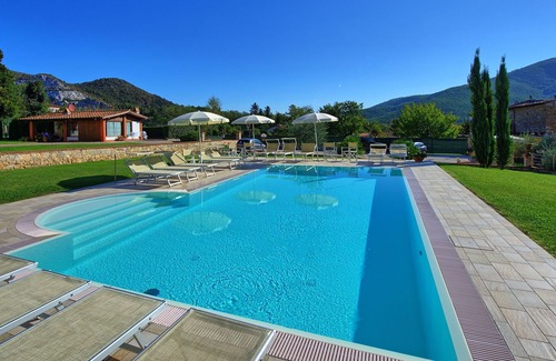 Santa Maria del Giudice Apartment | Flavia 5 - Vacation Rental with swimming pool in Lucca