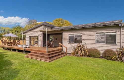 Cooks Beach House | Flaxmill Haven - Cooks Beach Holiday Home