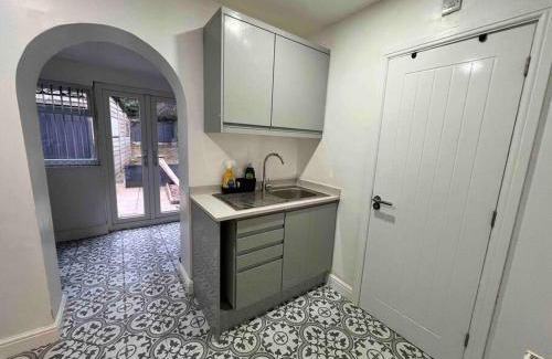 Stonnall Apartment | Flaxton-Luxurious Home near NEC, BHX