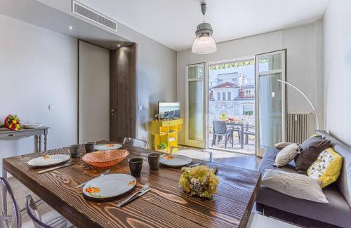 Gambetta Apartment | FLEURS 22 - City Center - Modern w Terrace