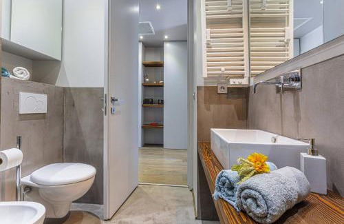 Gambetta Apartment | FLEURS 22 - City Center - Modern w Terrace