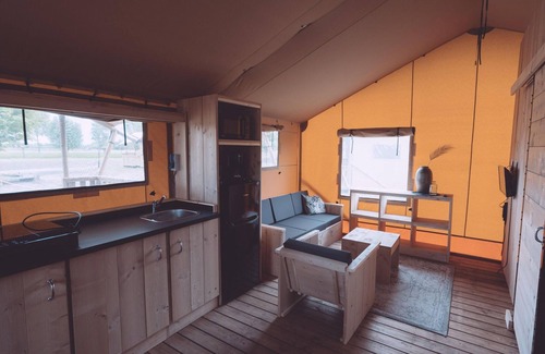Bant RV Rental | Flevoland Glamping Escape