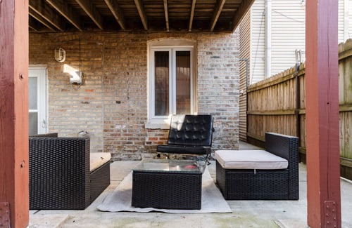 Wicker Park Apartment | Flexhome Wicker Park 2BR P1