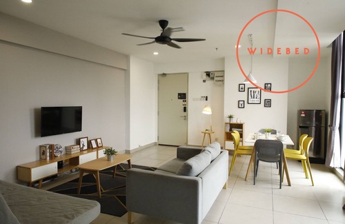 Kampung Pasir Segambut Apartment | Flexus Signature Suite by Widebed