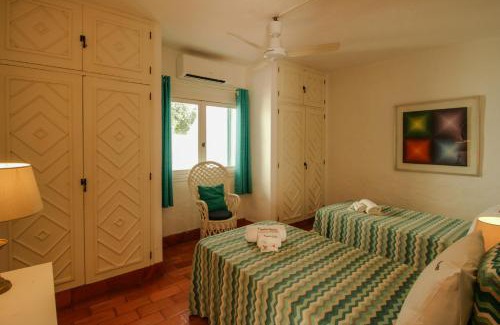 Prainha House | FLH Alvor Terrace House