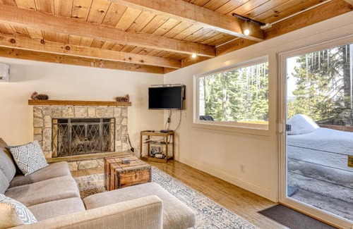 Chamberlands House | Flicker Retreat