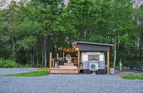 Guntersville Apartment | Flight of Fancy Vintage Airstream Rental