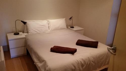 Melbourne Central Business District Apartment | Flinders Lane Apartments