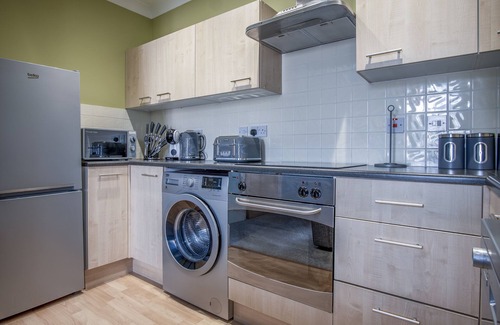 Tenby Apartment | Flint House - 2 Bedroom Apartment - Tenby